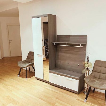 Taferne In Koestendorf - Ferienwohnung Monteurzimmer Neumarkt am Wallersee Exteriér fotografie