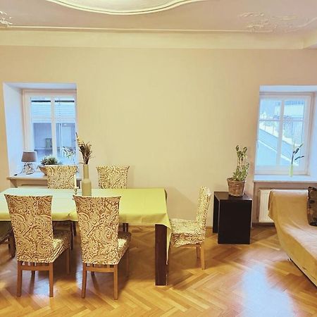 Taferne In Koestendorf - Ferienwohnung Monteurzimmer Neumarkt am Wallersee Exteriér fotografie