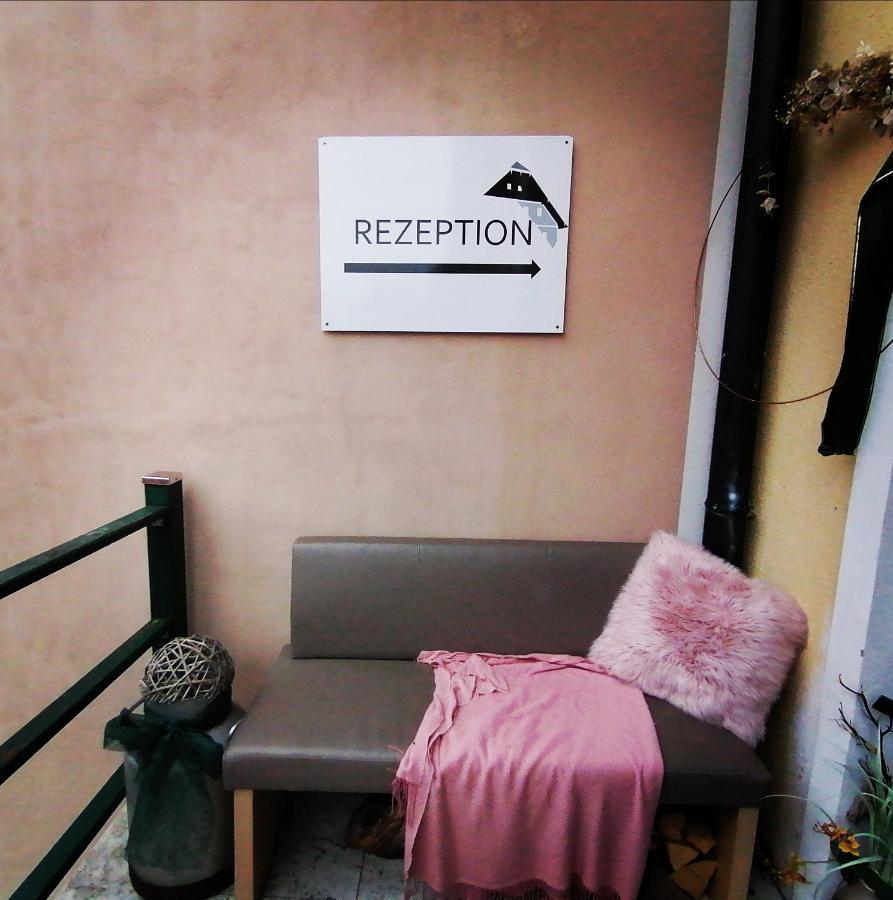 Taferne In Koestendorf - Ferienwohnung Monteurzimmer Neumarkt am Wallersee Exteriér fotografie
