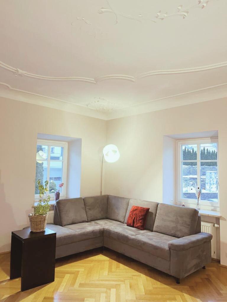 Taferne In Koestendorf - Ferienwohnung Monteurzimmer Neumarkt am Wallersee Exteriér fotografie