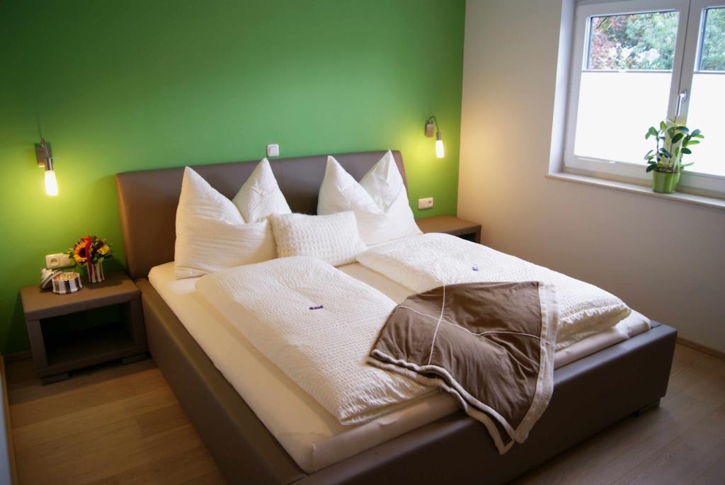 Taferne In Koestendorf - Ferienwohnung Monteurzimmer Neumarkt am Wallersee Exteriér fotografie
